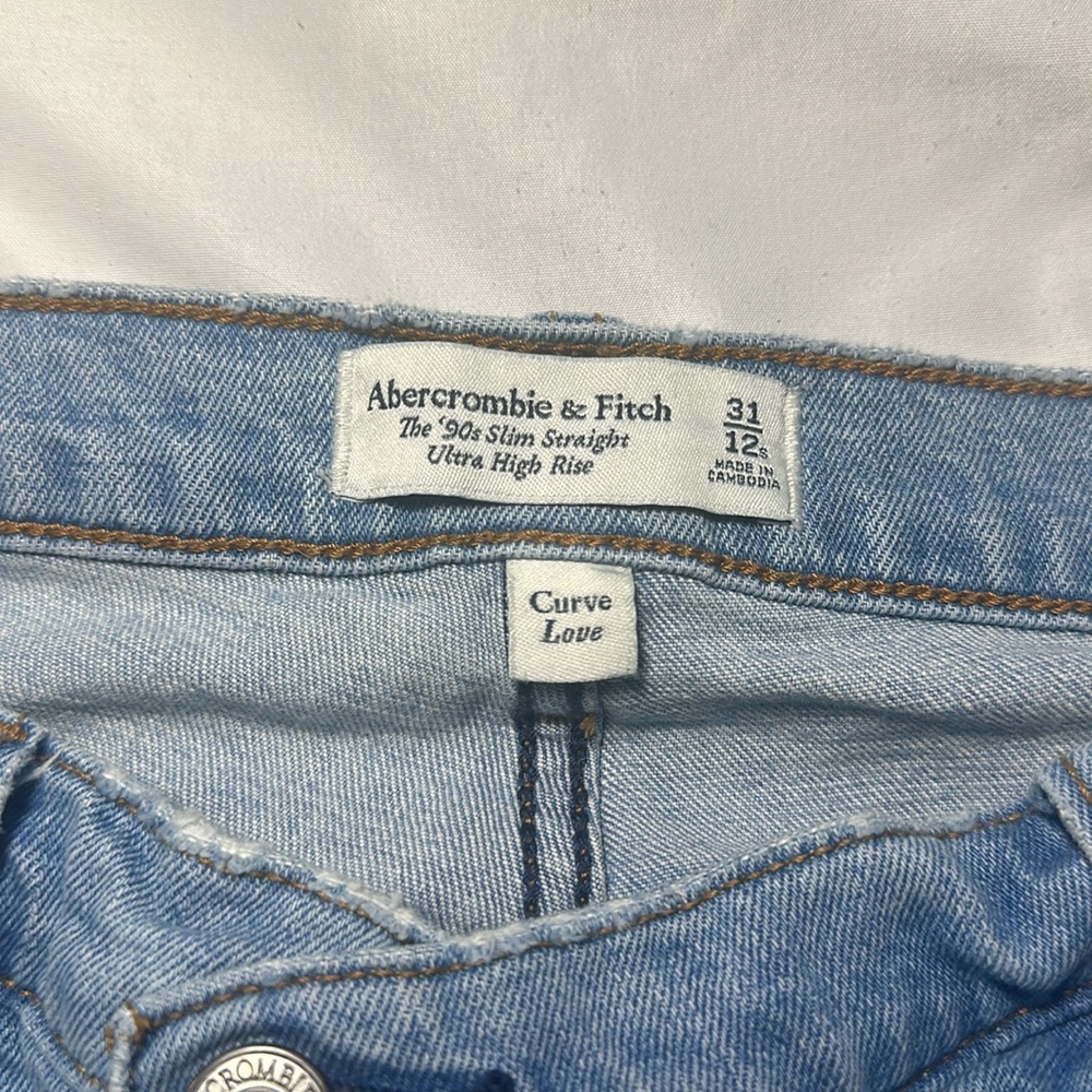 Abercrombie & Fitch 90s slim straight ultra highrise jeans - Sz 31 / 12 - Picture 3 of 3